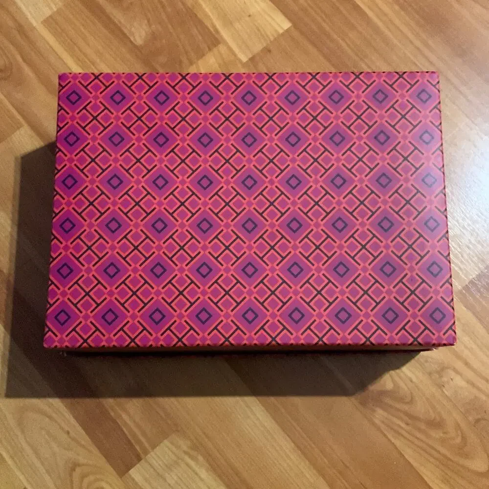 Tory Burch empty shoe‎ box